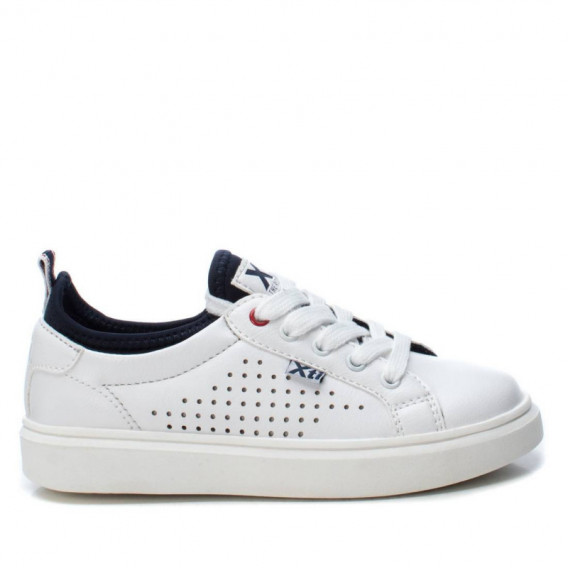 Λευκά sneakers με κορδόνια XTI 107867 2