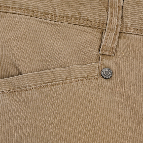 Κοντό παντελόνι με χλωμό λωρίδα για ένα αγόρι Benetton 174048 6