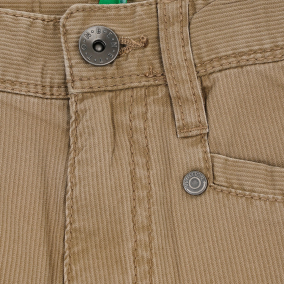 Κοντό παντελόνι με χλωμό λωρίδα για ένα αγόρι Benetton 174049 7
