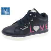 Αθλητικά μαύρα παπούτσια με την επιγραφή LOVE για κορίτσια Beppi 180186 