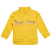 Βαμβακερή μπλούζα με τα γράμματα της μάρκας για μωρά, κίτρινη Benetton 215969 