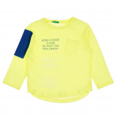 Βαμβακερή μπλούζα με μπλε λεπτομέρεια στο μανίκι, κίτρινη Benetton 228691 