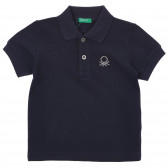 Βαμβακερή μπλούζα με κοντά μανίκια και γιακά για ένα μωρό, σκούρο μπλε Benetton 234016 