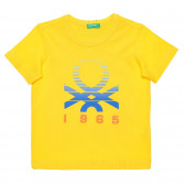 Βαμβακερό μπλουζάκι με το λογότυπο της μάρκας για ένα μωρό, με κίτρινο χρώμα Benetton 236655 