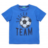 Βαμβακερό μπλουζάκι με μπάλες ποδοσφαίρου, μπλε Benetton 236747 