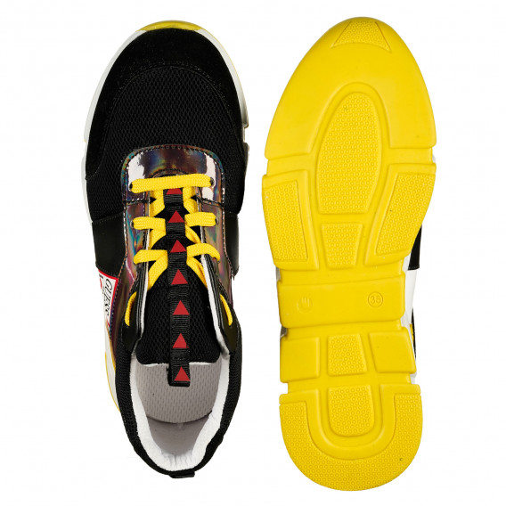 Πάνινα παπούτσια με κίτρινες πινελιές, σε μαύρο χρώμα Guess 239195 3