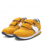 Πάνινα παπούτσια με velcro, κίτρινο XTI 242863 4