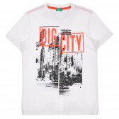 Βαμβακερό μπλουζάκι με γραφική εκτύπωση, σε λευκό χρώμα. Benetton 249159 