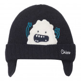 Καπέλο με απλικέ του Big Step για ένα μωρό, σκούρο μπλε Chicco 249717 