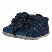 Μπότες με κόκκινες λεπτομέρειες για μωρά, σε μπλε ναυτικό χρώμα Chicco 261116 