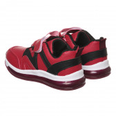 Αθλητικά παπούτσια με μαύρες πινελιές, με κόκκινο χρώμα Star 267994 2