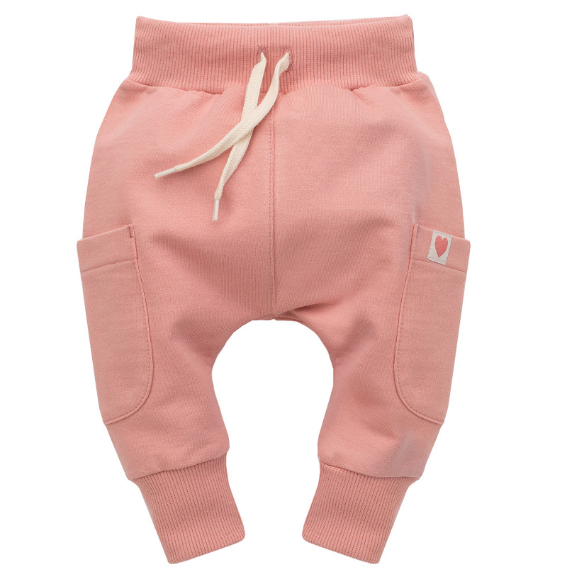 Βαμβακερό παντελόνι με ραμμένη απλικέ καρδιά για μωρό, ροζ  272981