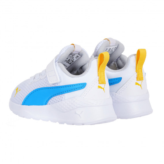 Αθλητικά παπούτσια με χρωματικές πινελιές και το λογότυπο της μάρκας, λευκό Puma 284226 2