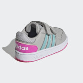 Γκρι αθλητικά παπούτσια Adidas Hoops με ροζ λεπτομέρειες Adidas 286658 11