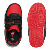 Αθλητικά παπούτσια με μαύρες λεπτομέρειες, σε κόκκινο χρώμα Lee Cooper 296610 3