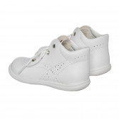 Λευκές μπότες από γνήσιο δέρμα με διακοσμητικές ραφές Kavat 333970 2