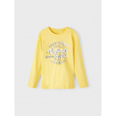 Κίτρινη βαμβακερή μακρυμάνικη μπλούζα με στάμπα vintage spirit Name it 336387 