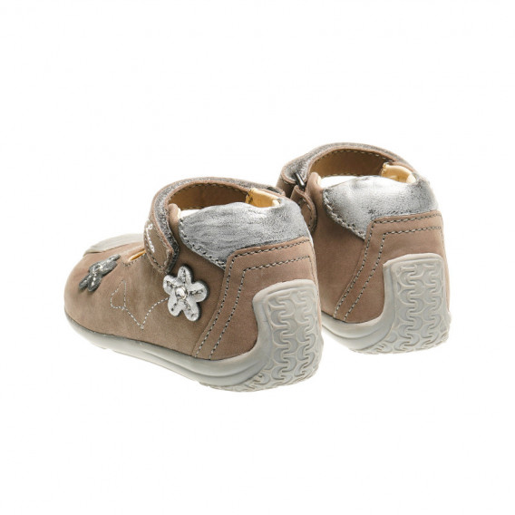 Δερμάτινα παπούτσια για κοριτσάκια με διακοσμητικά λουλούδια Chicco 39927 2