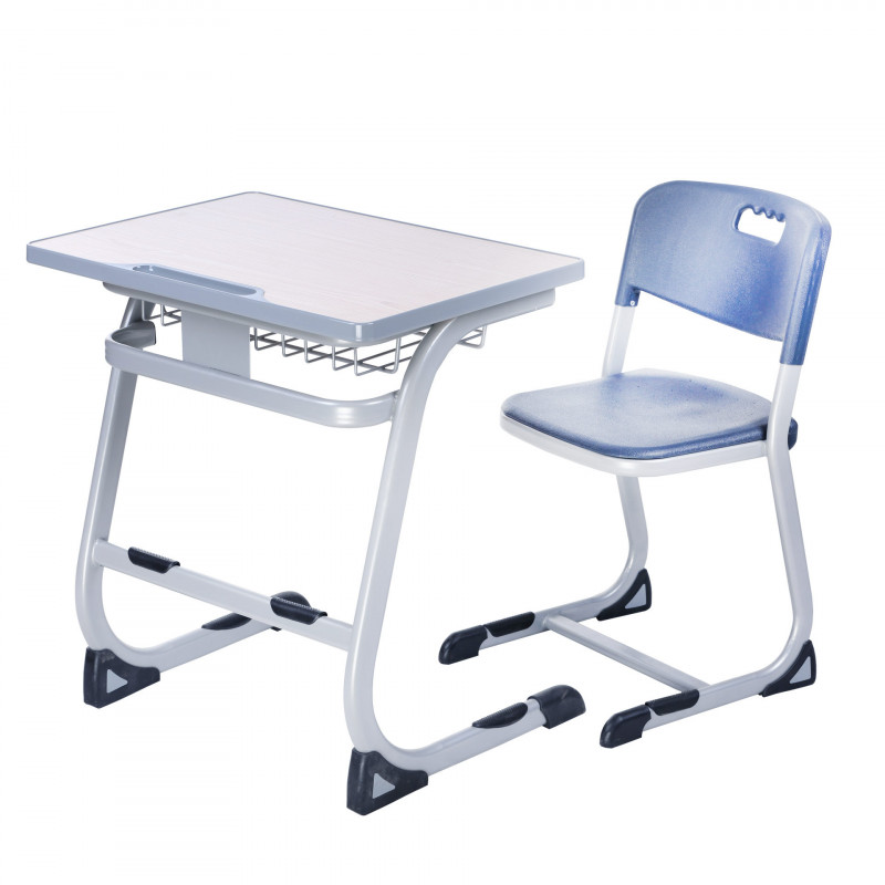 Σχολικές καρέκλες και τραπέζια σε γκρι χρώμα για τις τάξεις V έως XII  71391