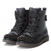 Δερμάτινες μπότες χαμηλές απο δέρμα με διακοσμητικά κορδόνια, μαύρο XTI 75272 