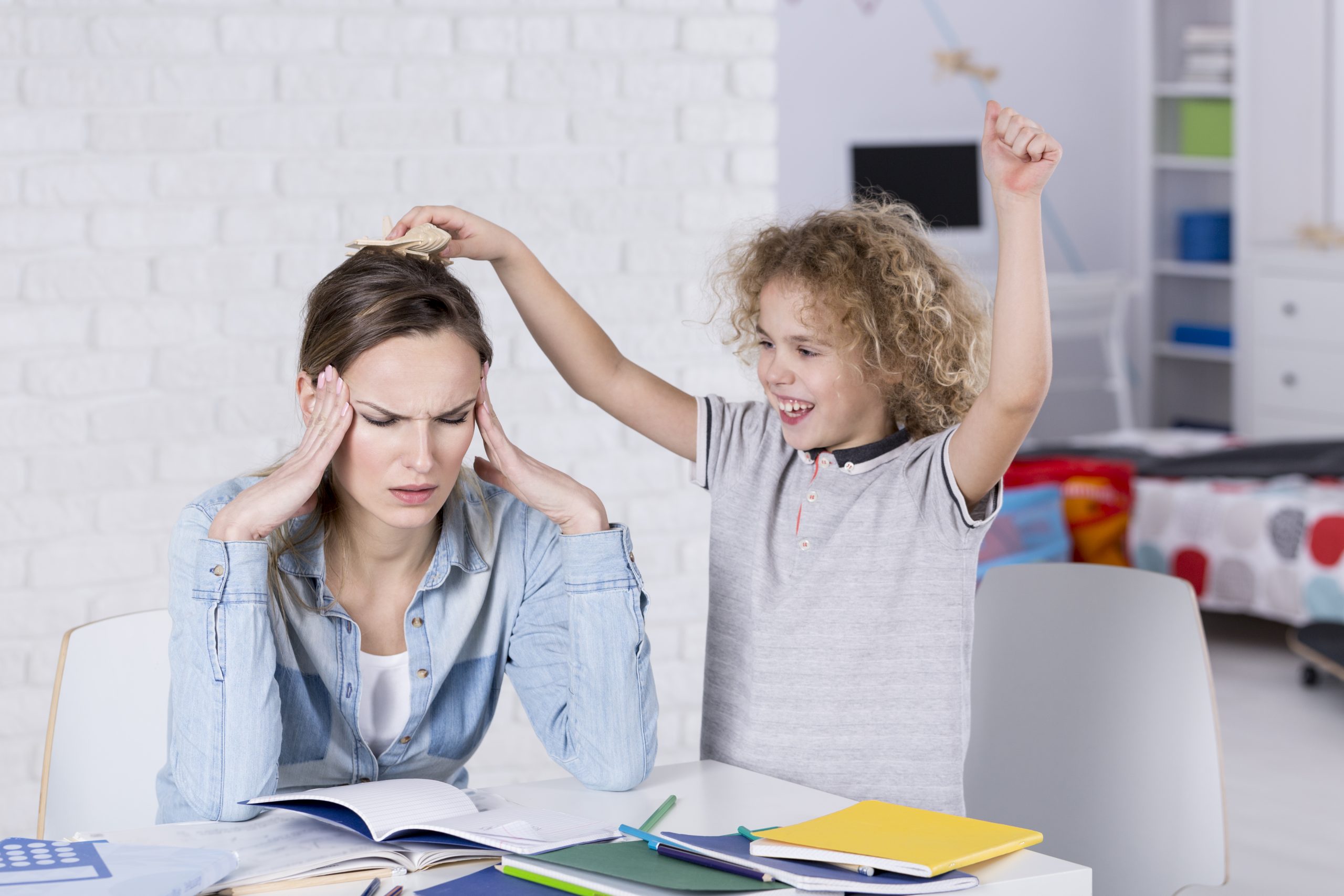 child,annoying,his,tired,mother,with,headache